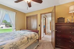 Woodfield Dr-S2108-029.jpg