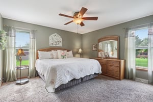 Woodfield Dr-S2108-030.jpg