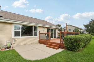 Woodfield Dr-S2108-040.jpg