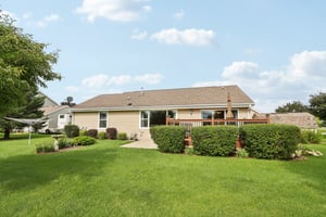 Woodfield Dr-S2108-044.jpg