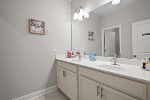  Photo 34