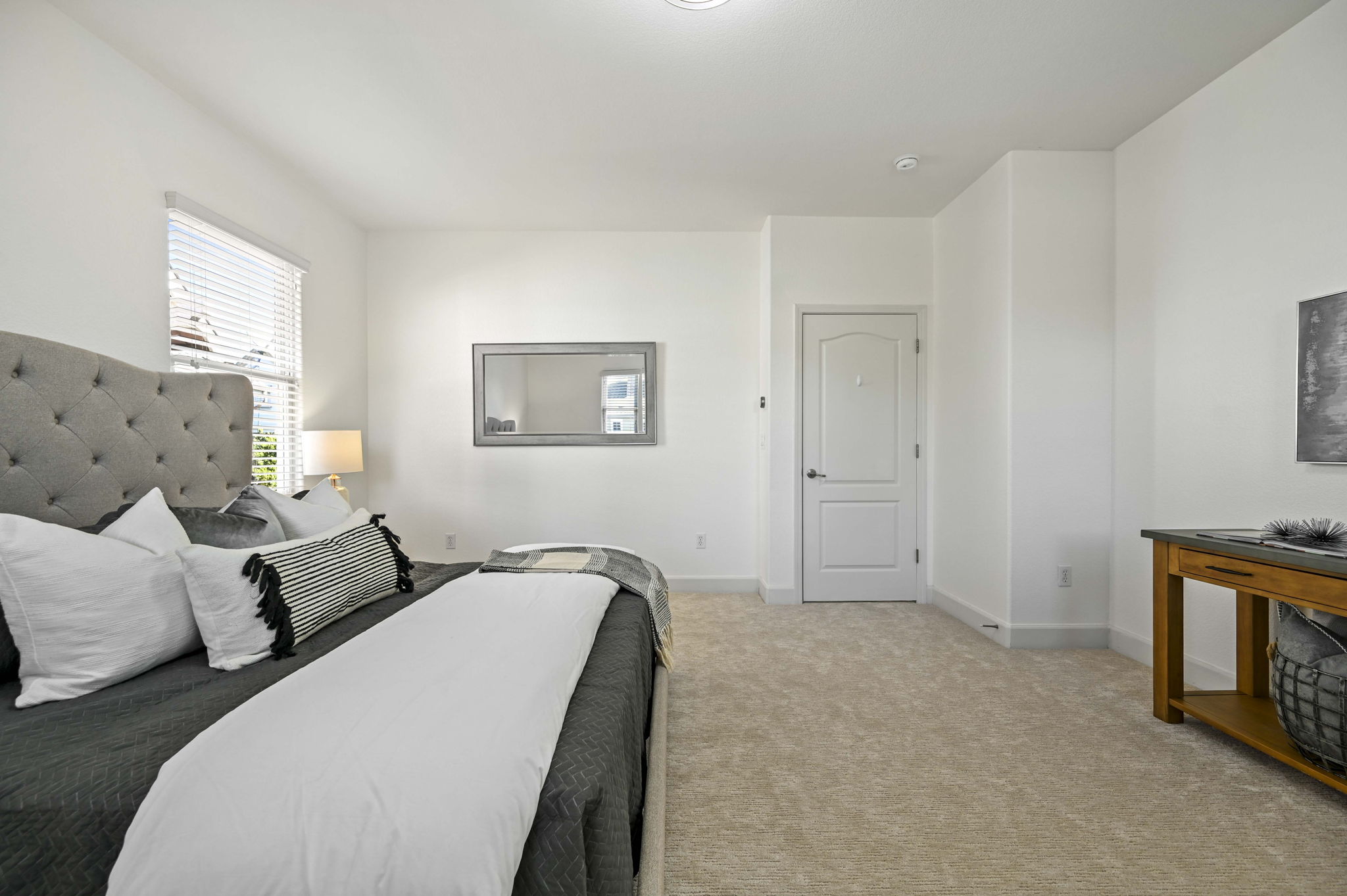 2030 Serra Ln, Hercules, CA 94547 CLOUT. Real Estate Marketing