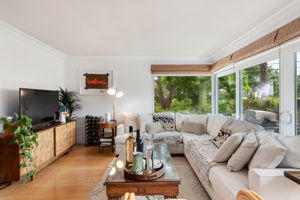 07 - Living Room