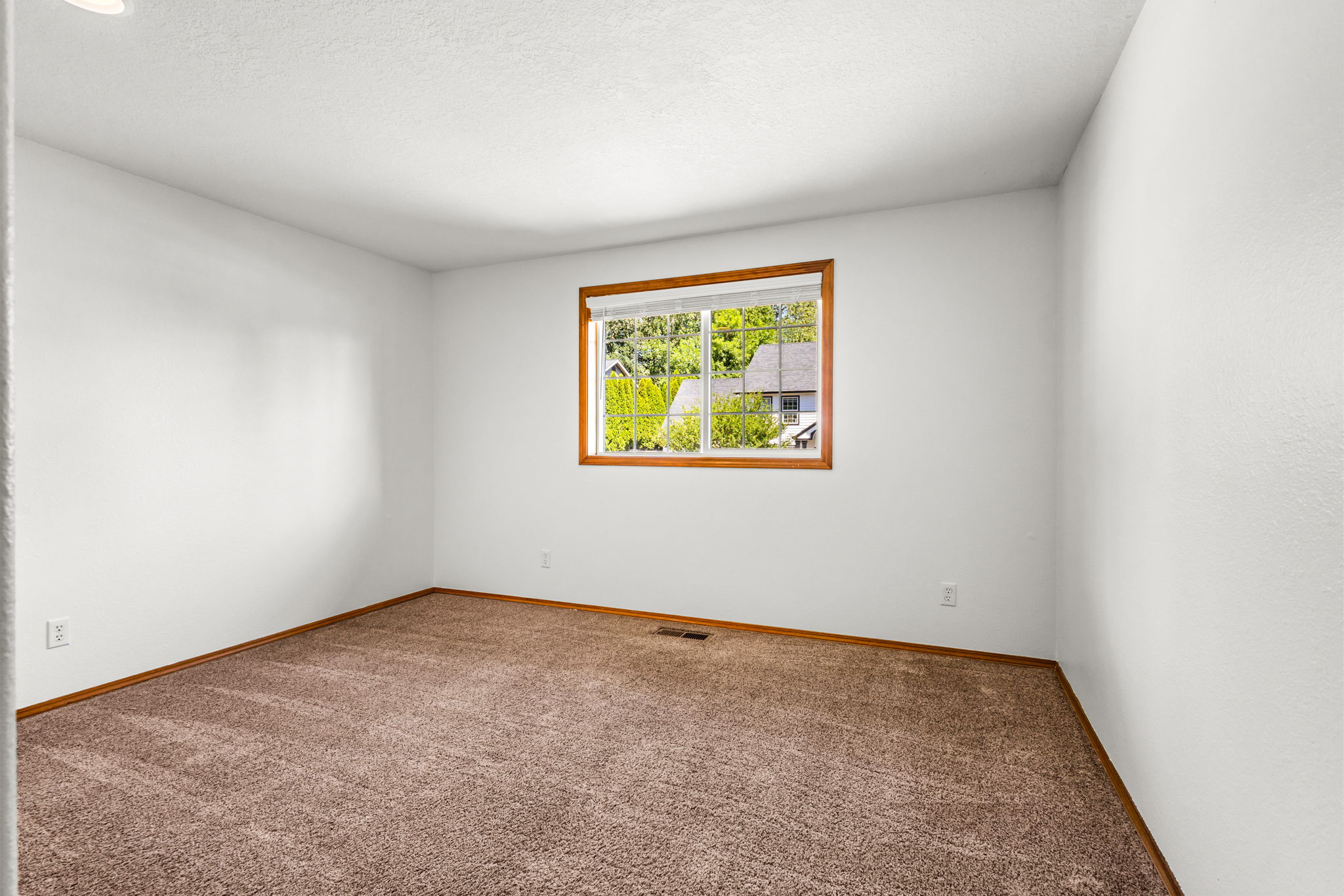 Woodhaven Ct NW9