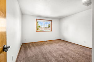 Woodhaven Ct NW11