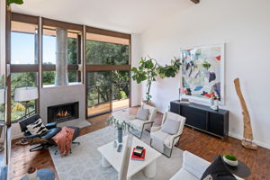 06 - Living Room