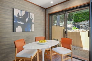 15 - Breakfast Area