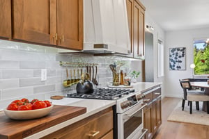 E 9th St-S3004-045.jpg