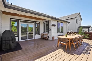 E 9th St-S3004-104.jpg