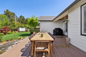 E 9th St-S3004-107.jpg