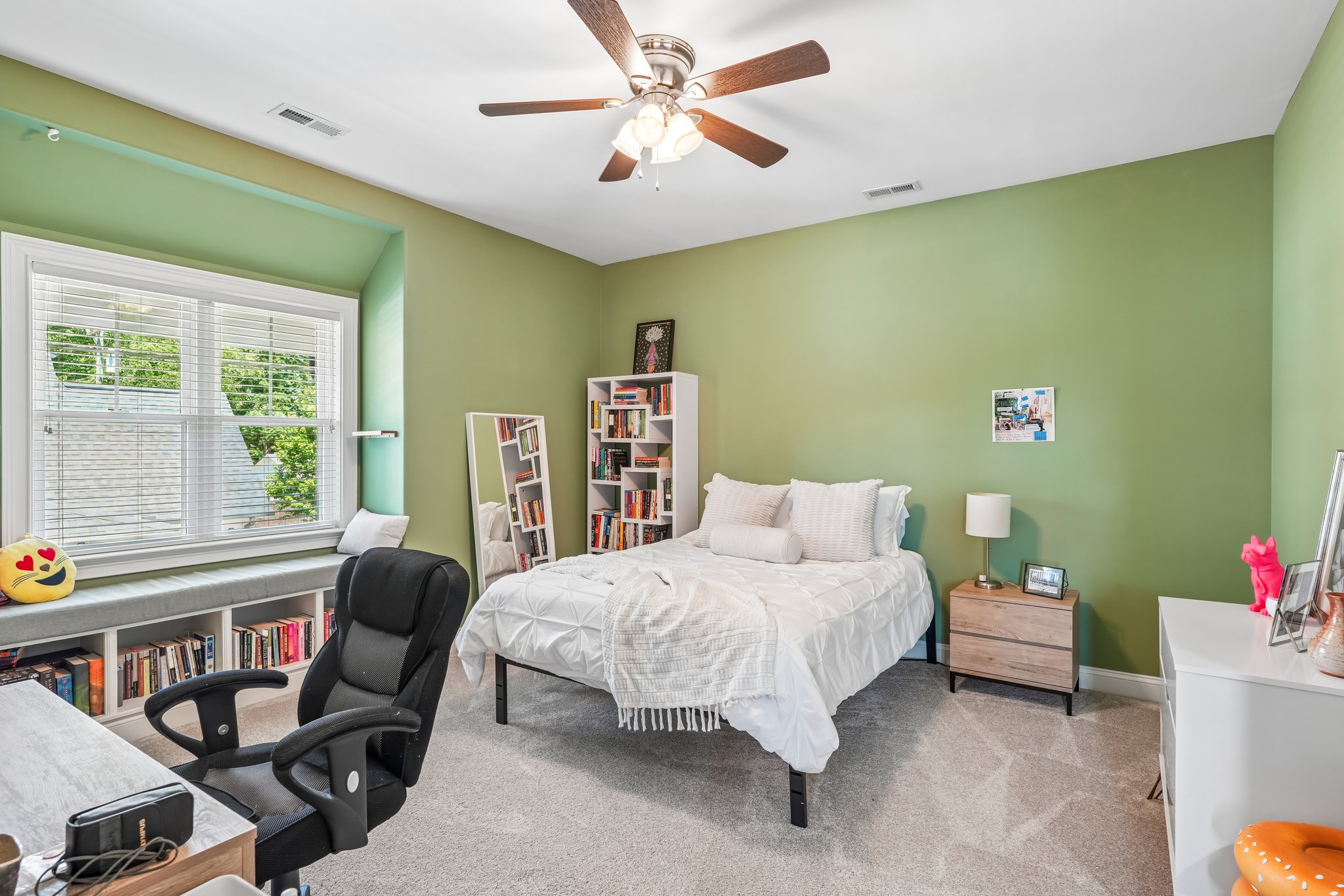 Eaton Rd-S1405-047.jpg