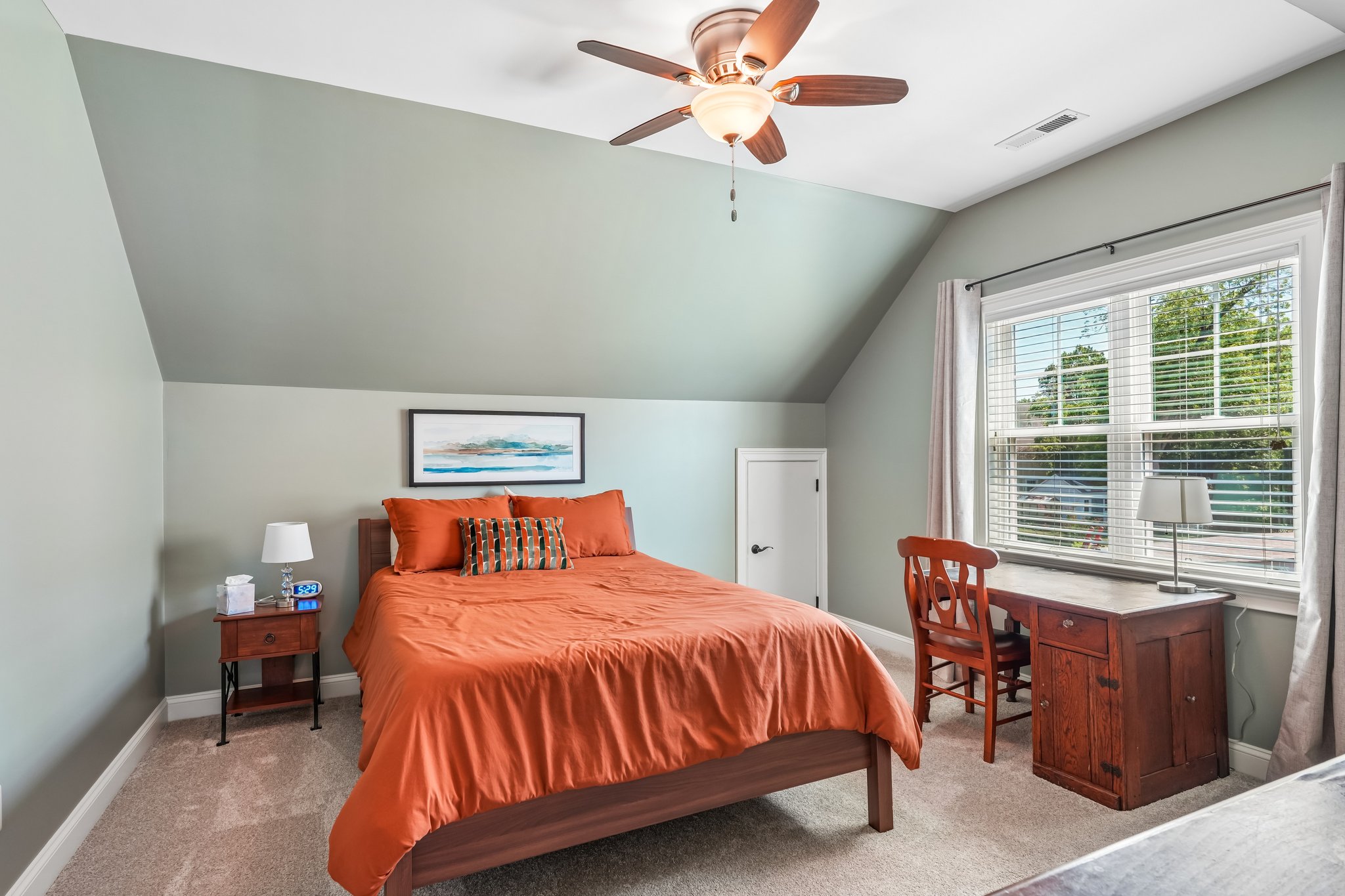 Eaton Rd-S1405-059.jpg