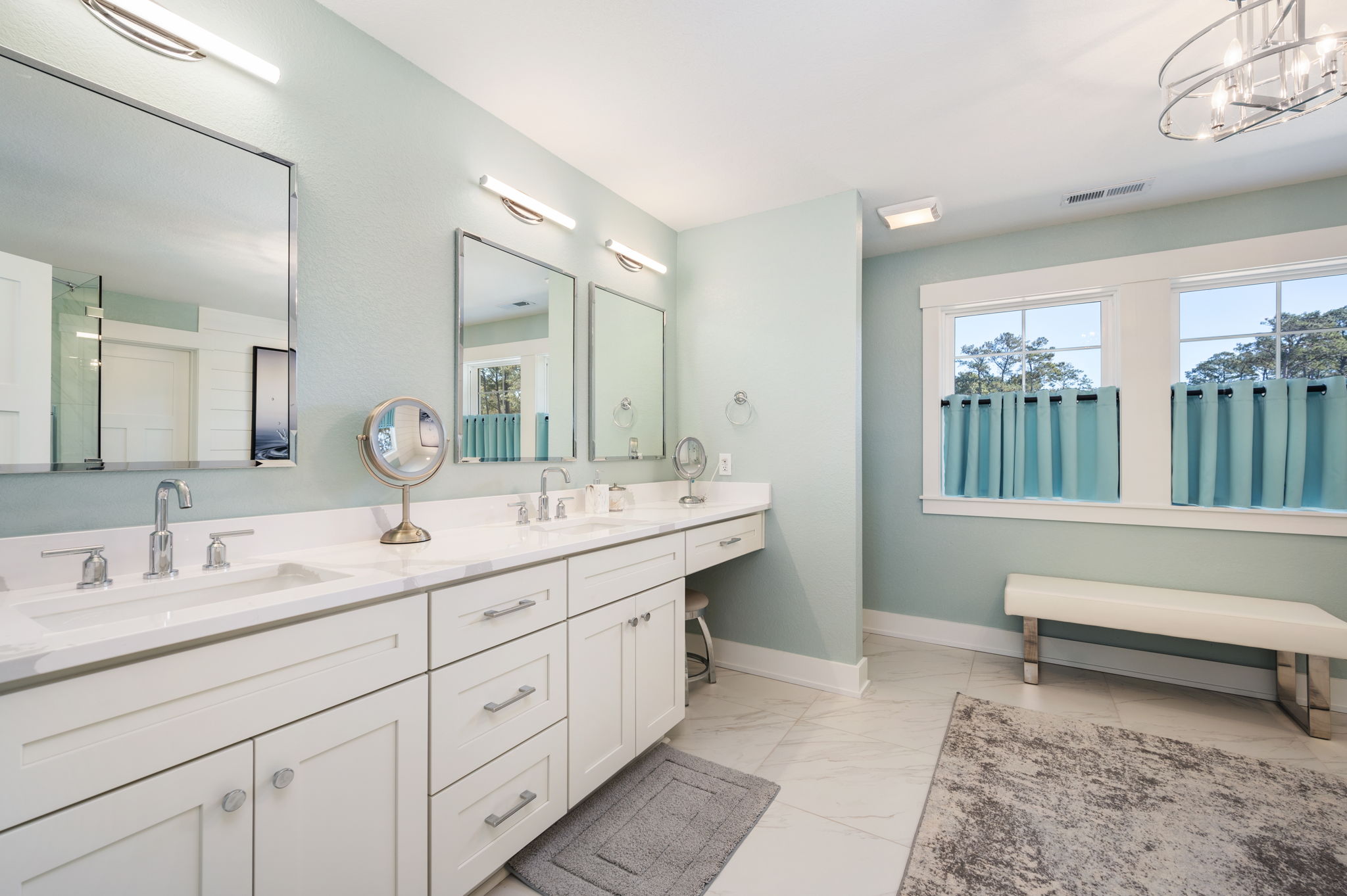 2032 Martins Point Rd | Top Level Bedroom 3 - Private Bath