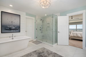 2032 Martins Point Rd | Top Level Bedroom 3 - Private Bath