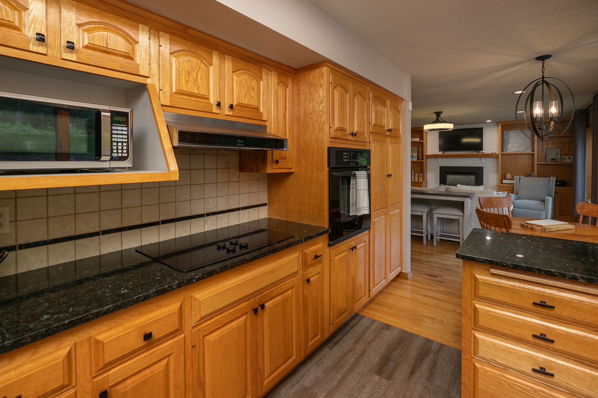 16-Kitchen