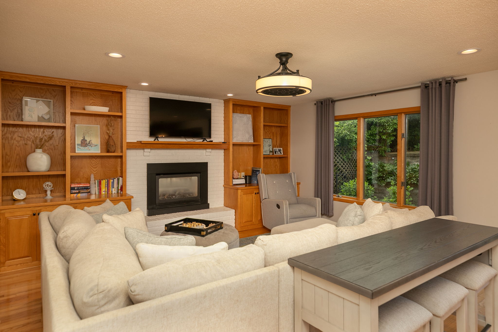 17-Family Room