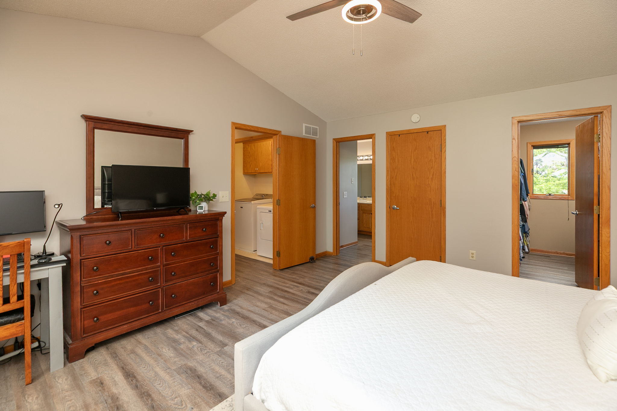 22-Primary Bedroom
