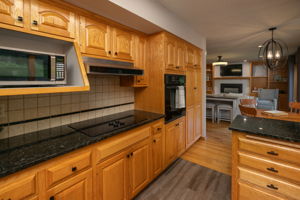 16-Kitchen