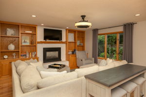 17-Family Room