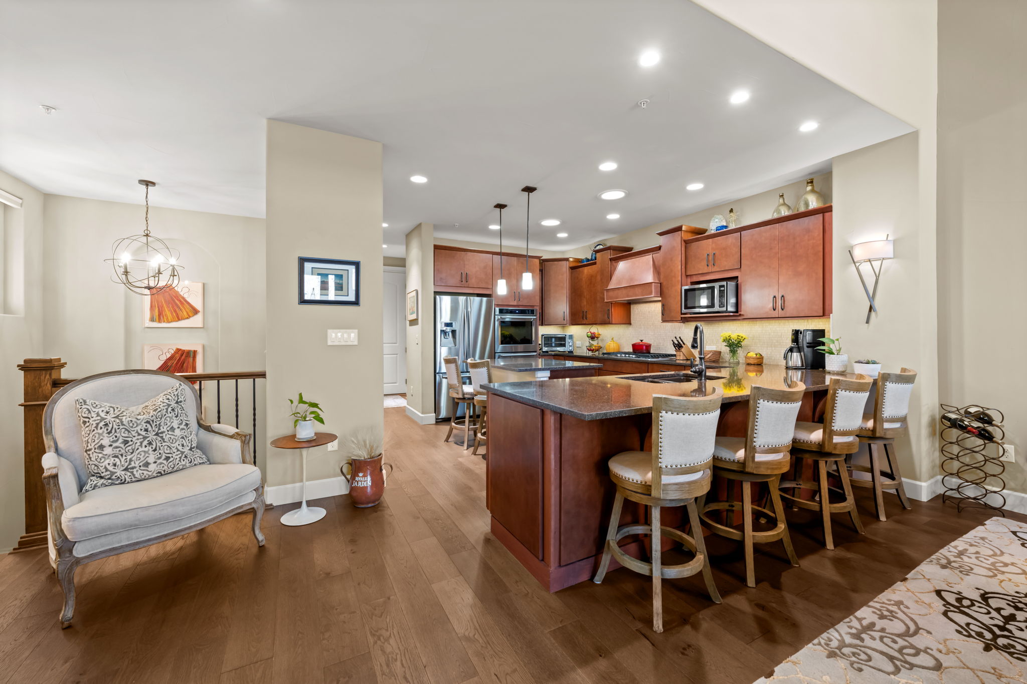 Kitchen/Breakfast Bar