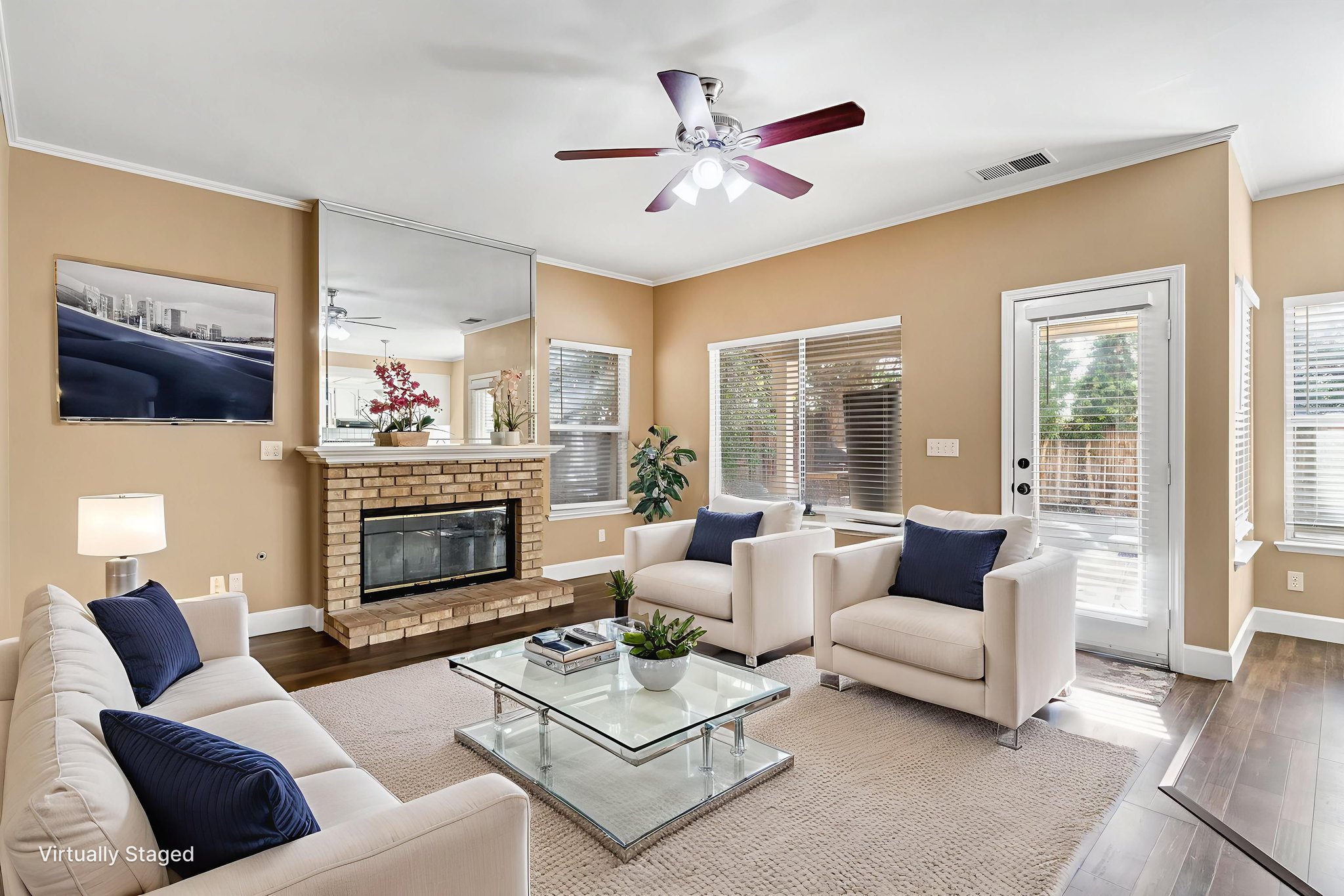 DSC03682_3_4_6 virtually staged.jpeg