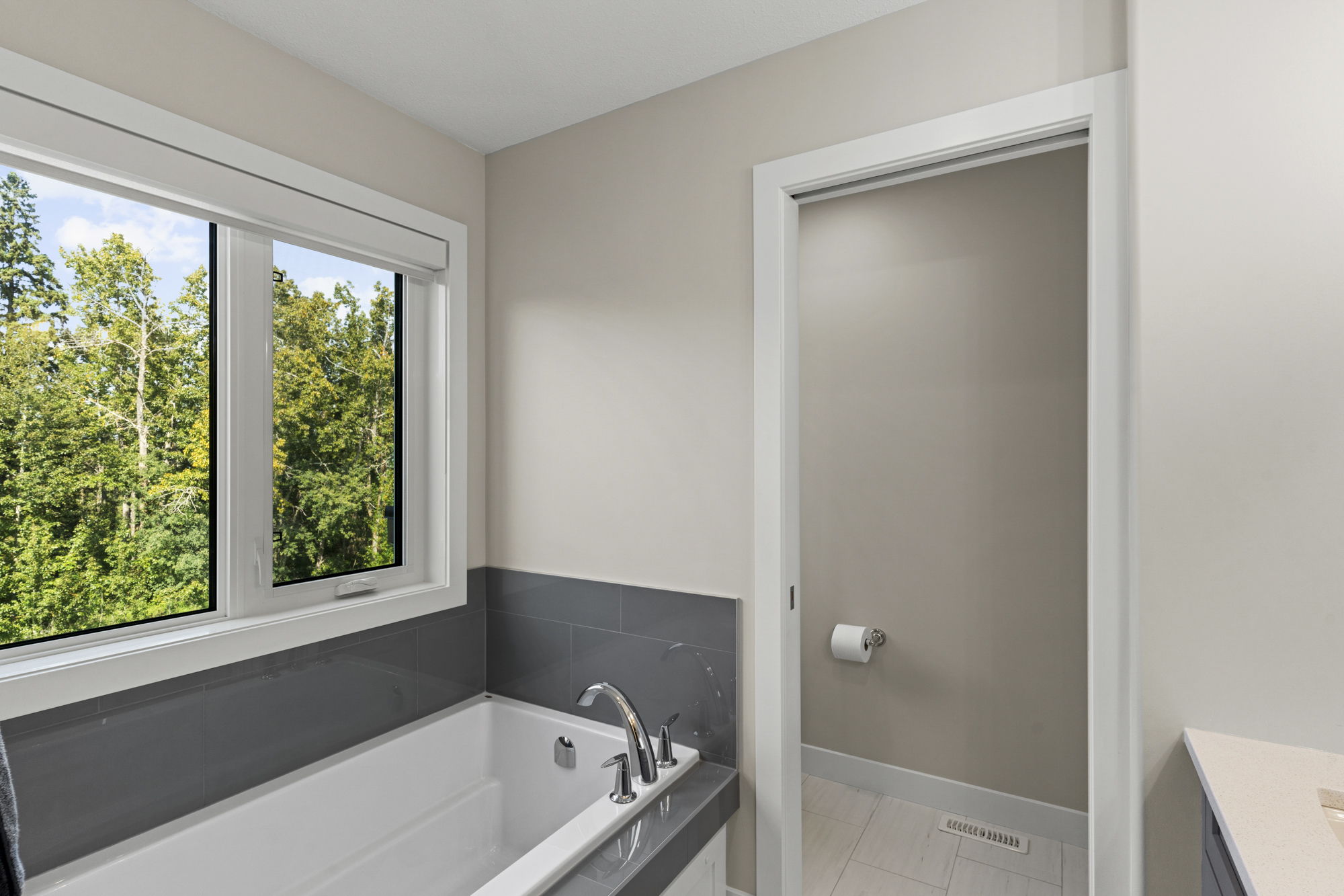 20348 29 Ave-QuikSell-29