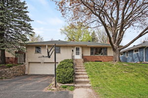  2035 California Ave E, Saint Paul, MN 55119, US Photo 0