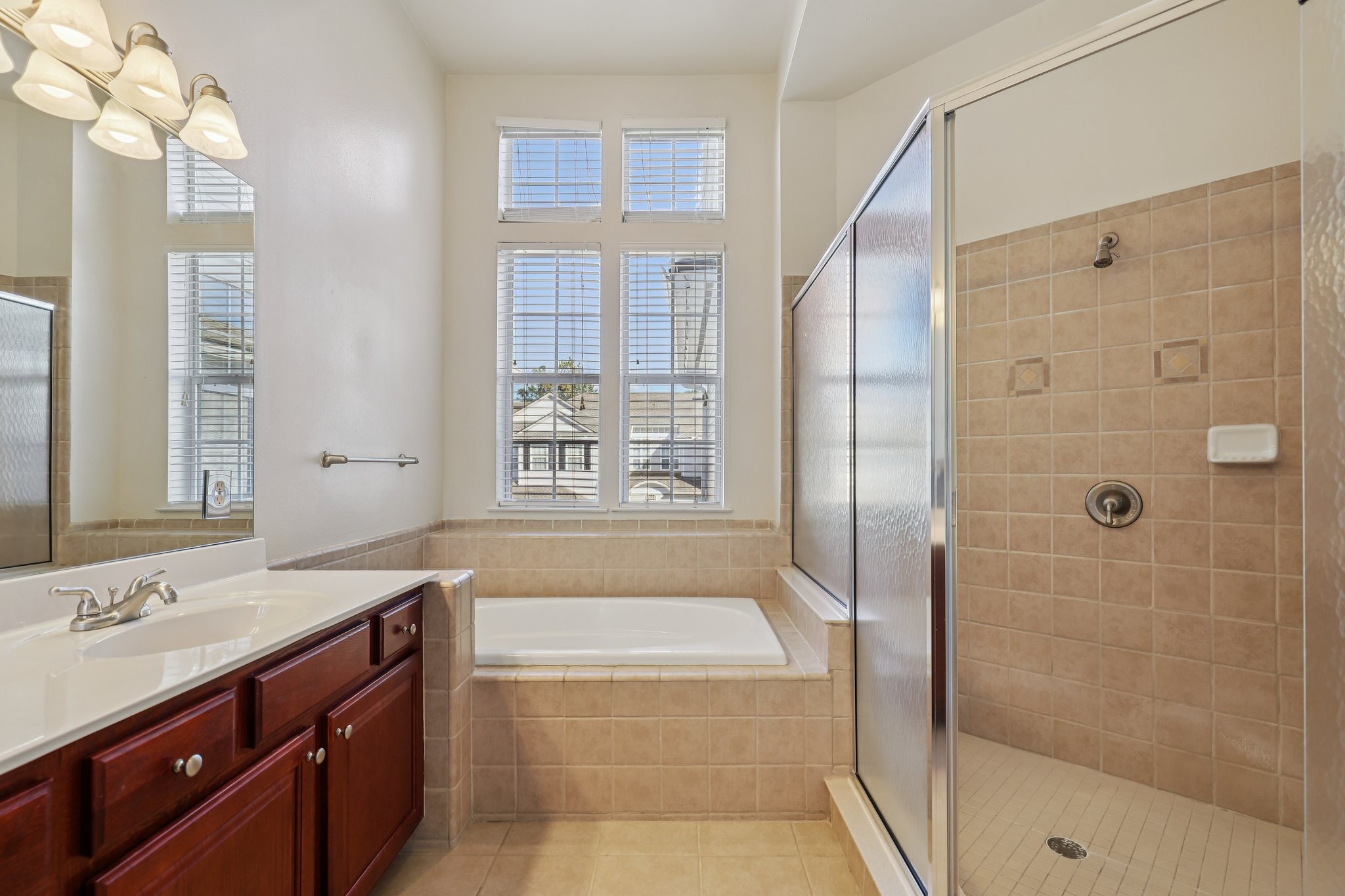 Secret Garden Ln-S2301-029.jpg