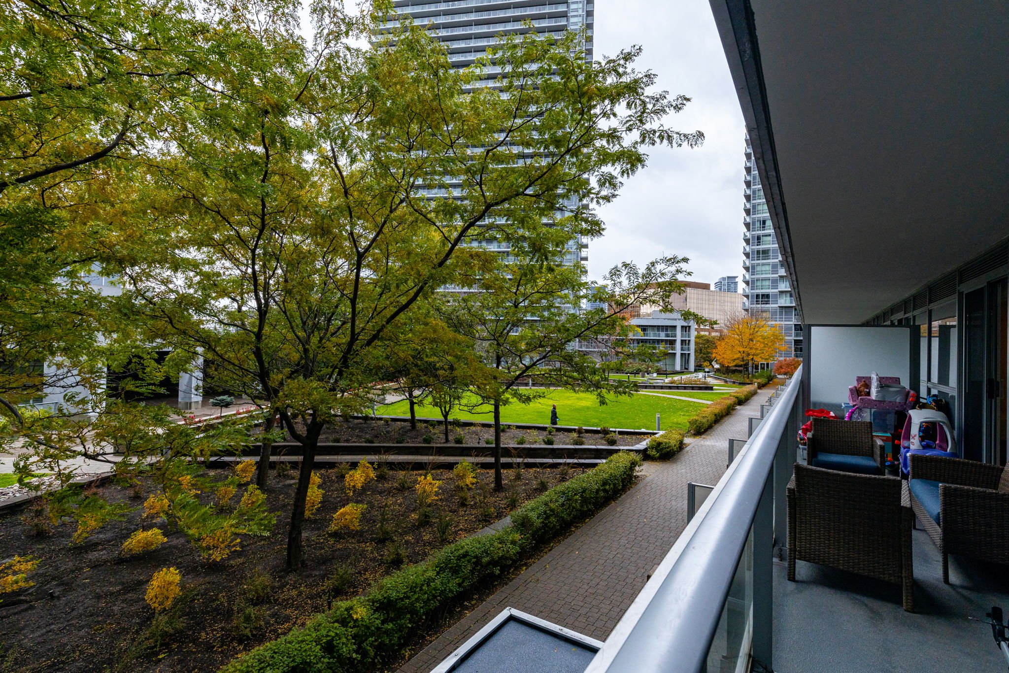 Toronto property showcase — delivered property photograph 12