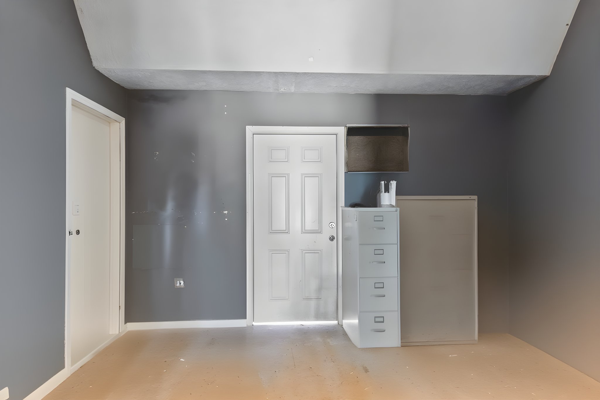 DSC_2626 furniture removed.jpeg