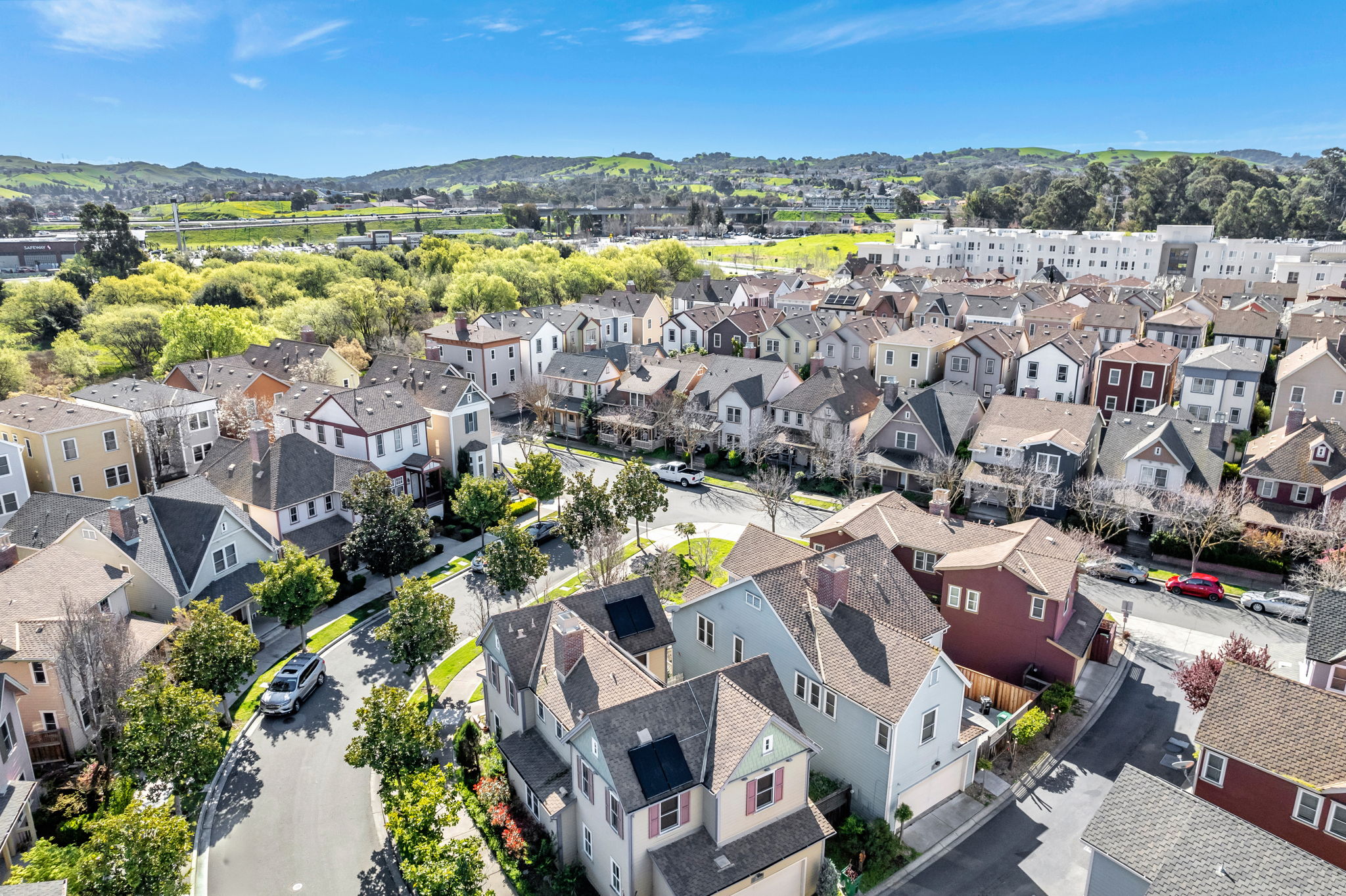 008_AERIAL_ 2036 Serra Ln