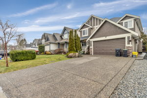 20365 98a Ave, Langley, BC V1M 0A6, Canada Photo 2