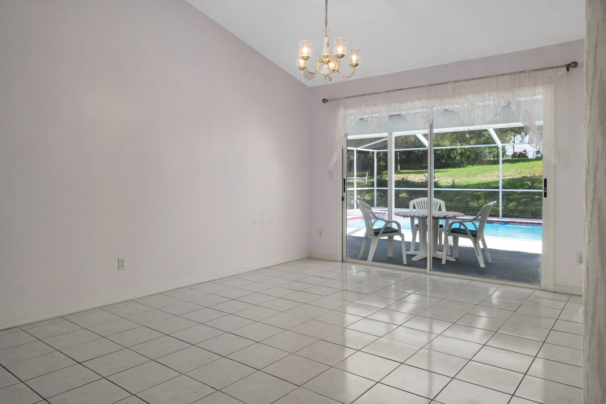 2037 Finland Dr, Spring Hill, FL 34609, USA Photo 7