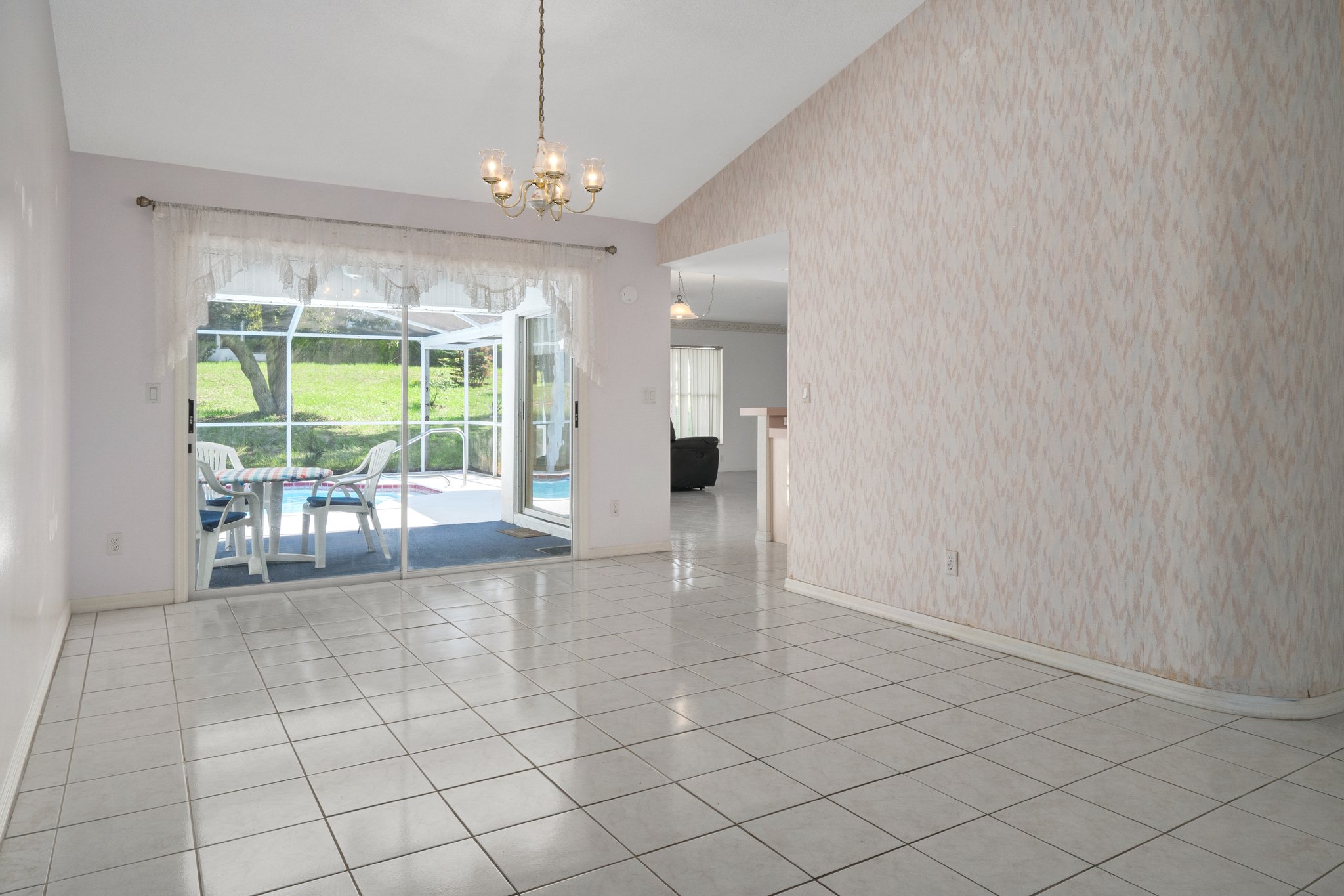 2037 Finland Dr, Spring Hill, FL 34609, USA Photo 6