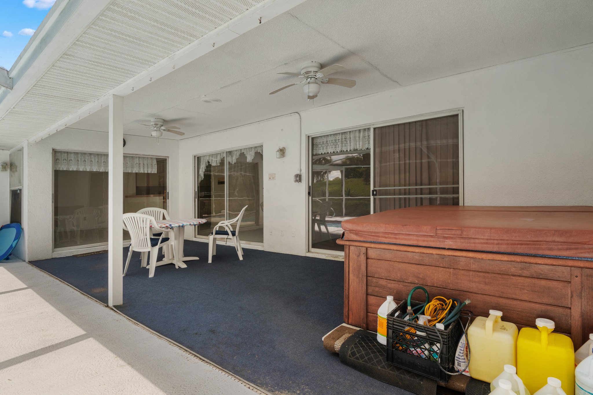 2037 Finland Dr, Spring Hill, FL 34609, USA Photo 33