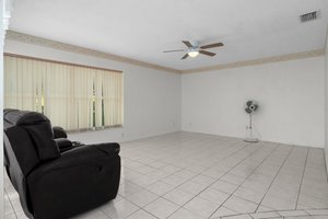2037 Finland Dr, Spring Hill, FL 34609, USA Photo 12
