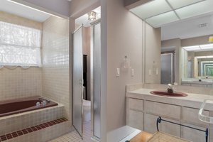 2037 Finland Dr, Spring Hill, FL 34609, USA Photo 19