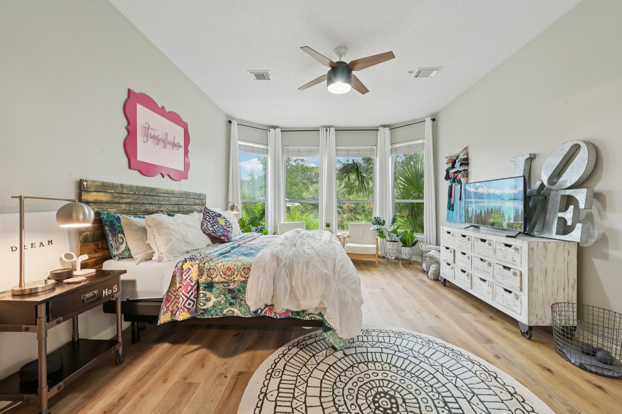 Lakeside Dr-L0206-029.jpg
