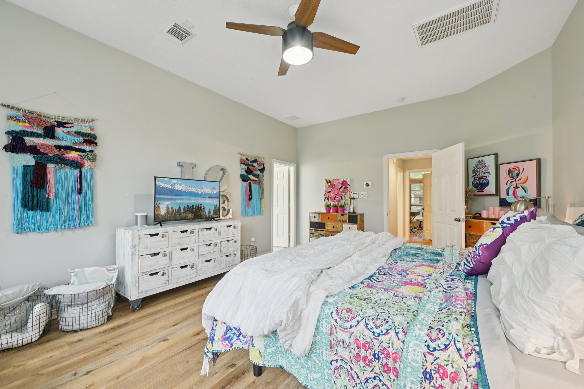 Lakeside Dr-L0206-032.jpg