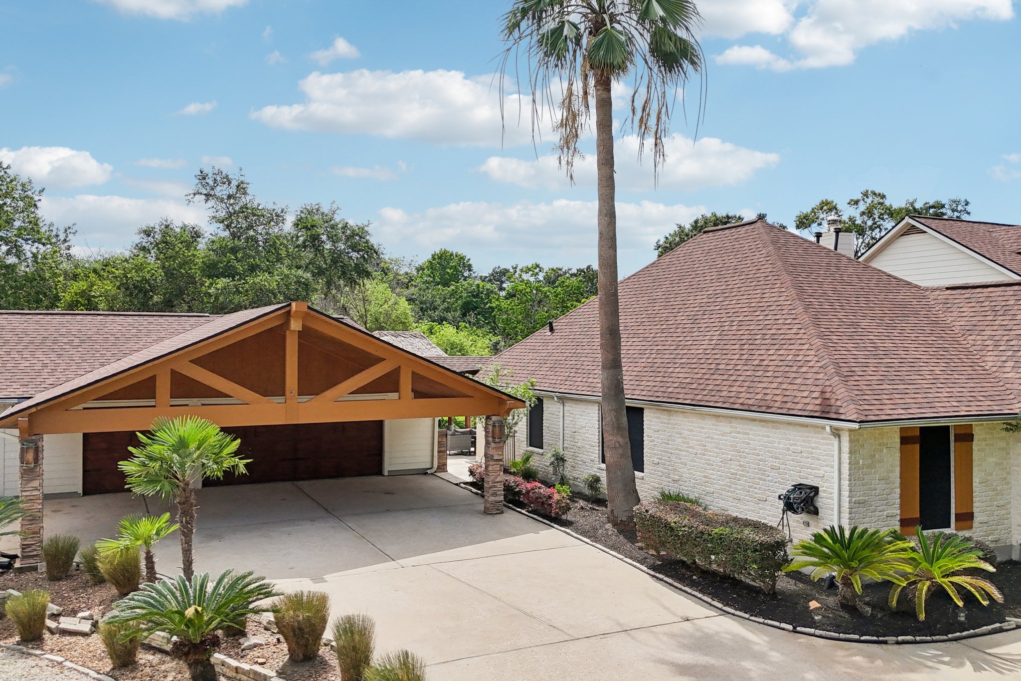 Lakeside Dr-L0206-069.jpg