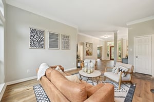 Lakeside Dr-L0206-010.jpg