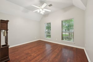 Lakeside Dr-L0206-035.jpg