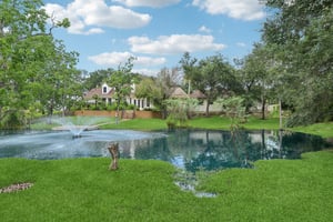 Lakeside Dr-L0206-054.jpg