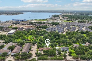 Lakeside Dr-L0206-060.jpg