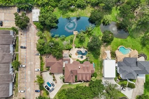 Lakeside Dr-L0206-064.jpg