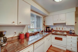 SW Blaine Ct-023