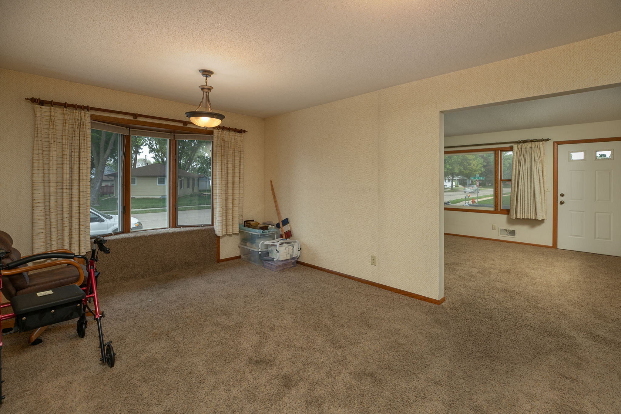 06-Dining Room