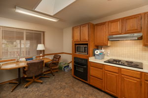 12-Kitchen