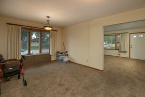06-Dining Room