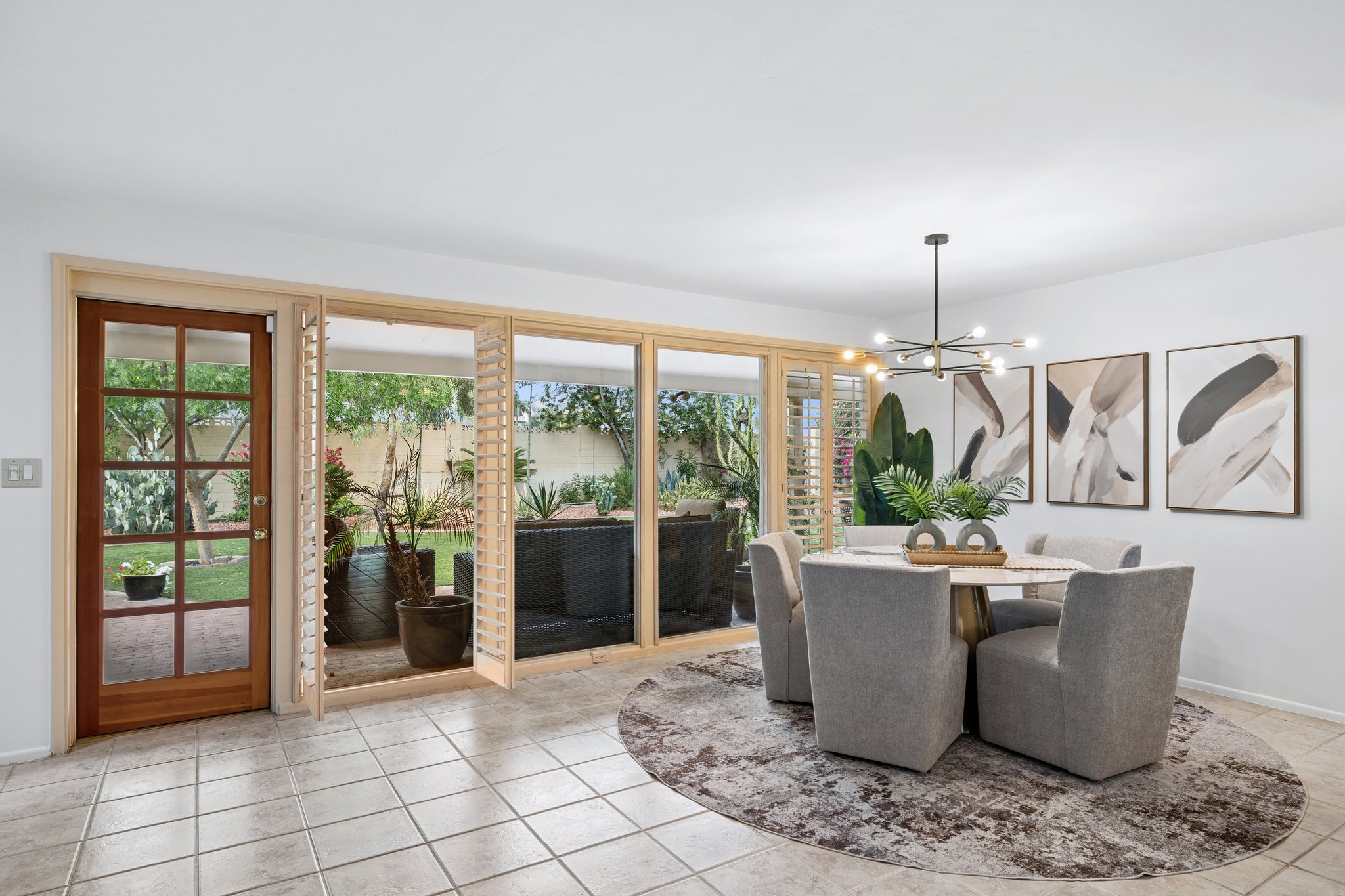 2038 E Solano Dr - 013.jpg